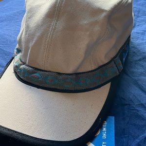 Kavu strap cap